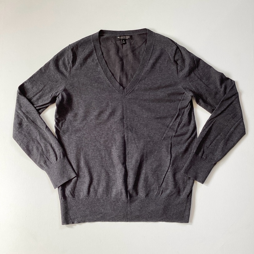 Banana Republic Gray V-Neck Sweater
